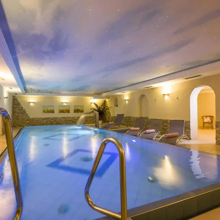 Almrose Apartment *