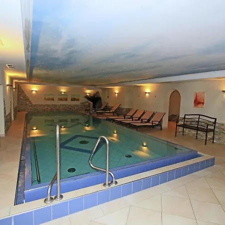 Almrose Apartment